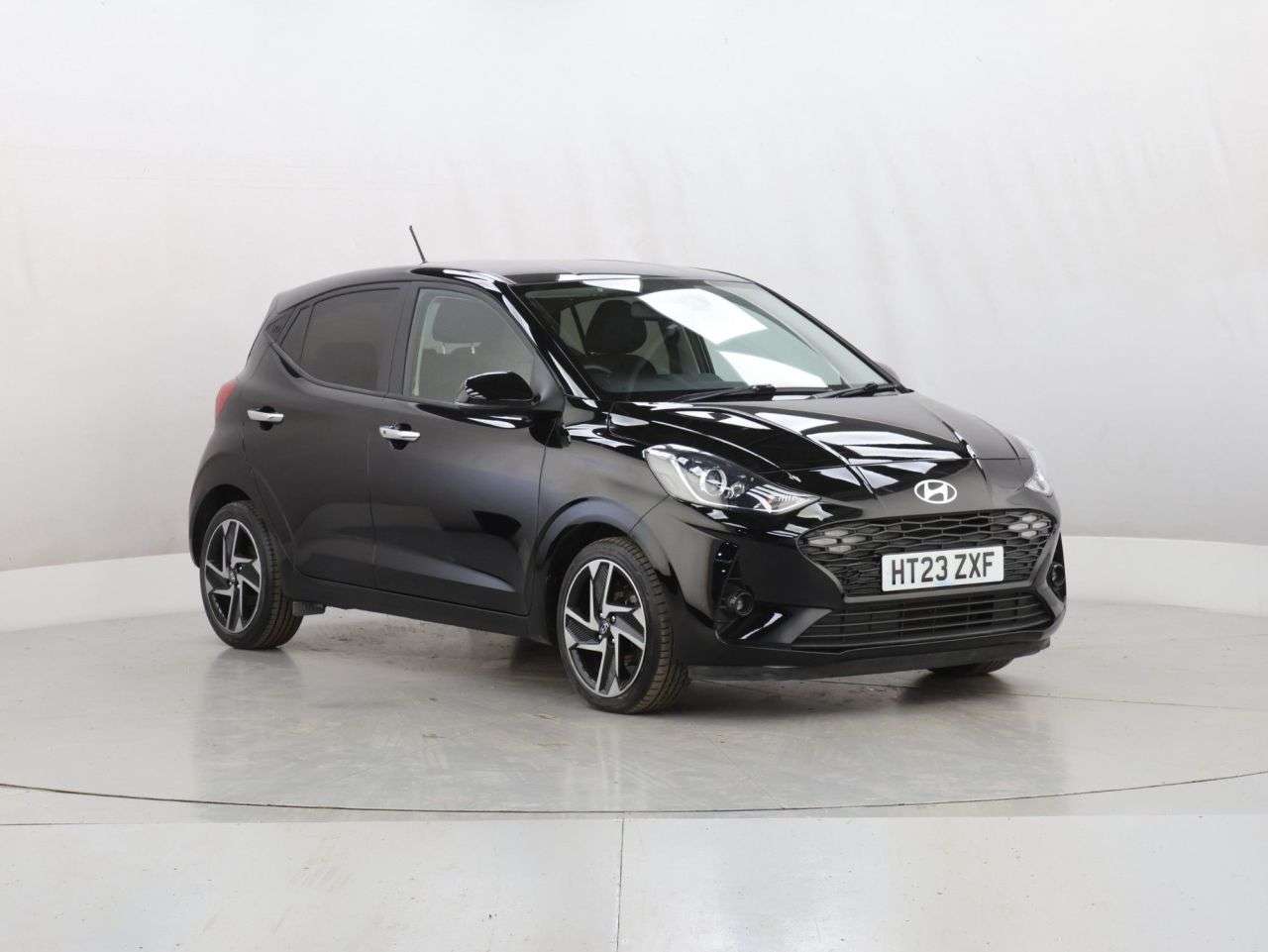 A 2023 HYUNDAI I10 1.0 Premium Hatchback 5dr Petrol Auto Euro 6 (s/s) (67 ps) A 2023 HYUNDAI I10 1.0 Premium Hatchback 5dr Petrol Auto Euro 6 (s/s) (67 ps)