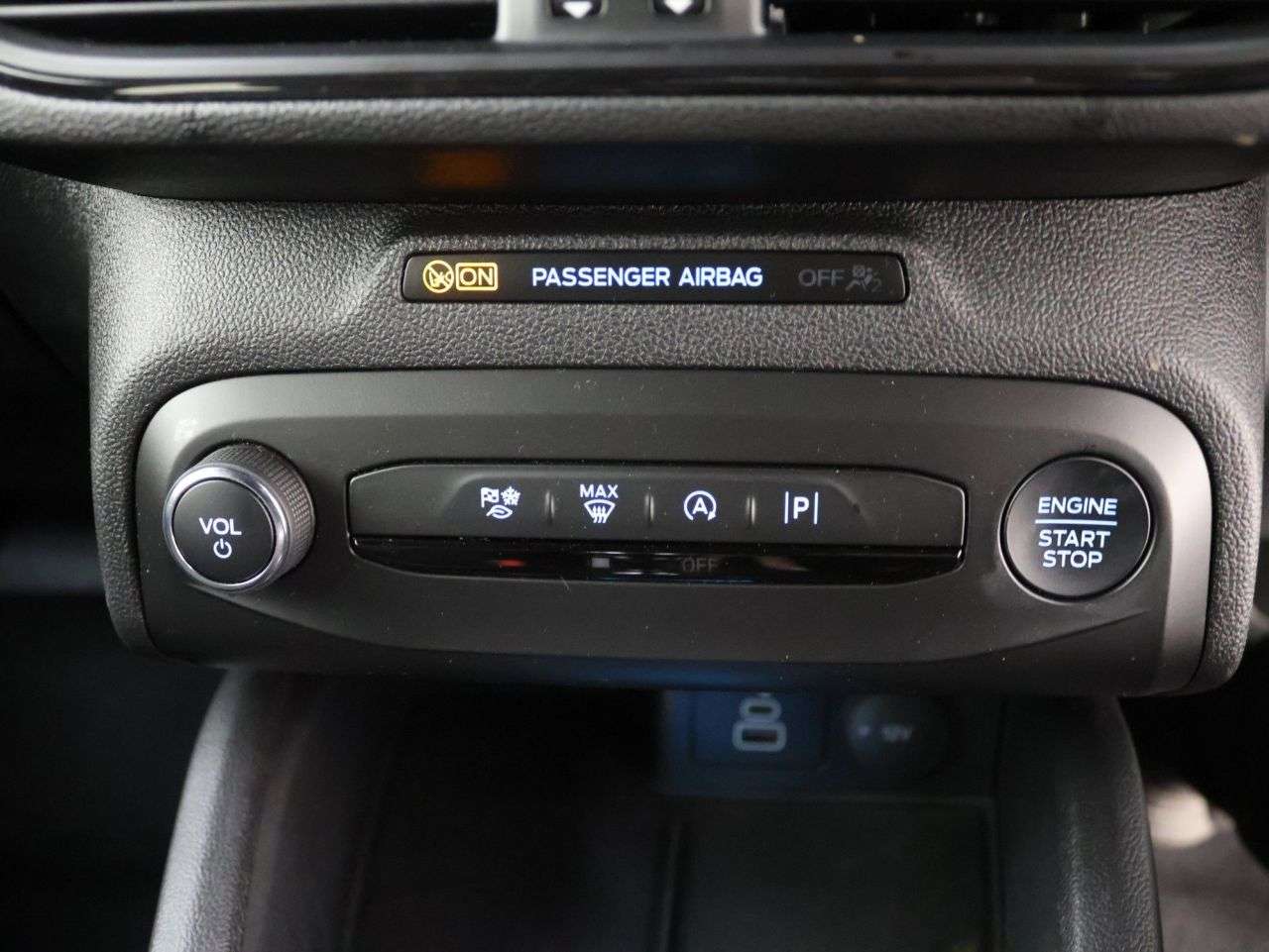 2024 FORD FOCUS 2024 FORD FOCUS