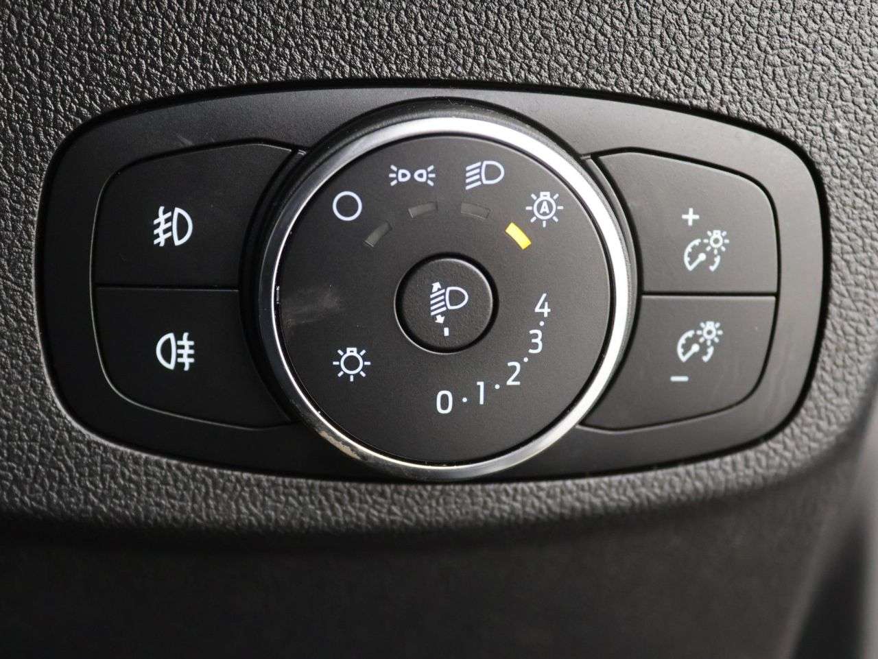 2024 FORD FOCUS 2024 FORD FOCUS