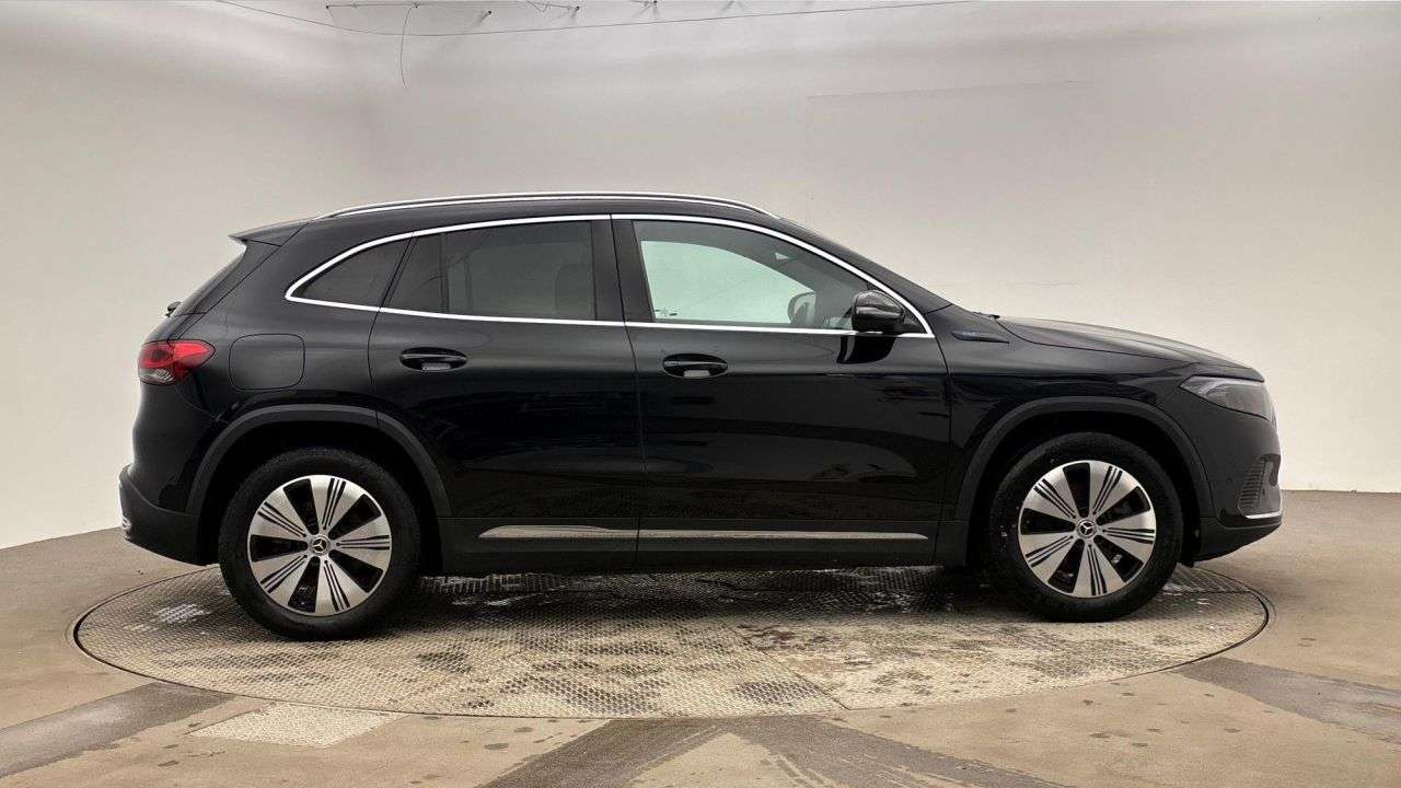 A 2022 MERCEDES-BENZ EQA EQA 250+ 70.5kWh Sport SUV 5dr Electric Auto (190 ps) A 2022 MERCEDES-BENZ EQA EQA 250+ 70.5kWh Sport SUV 5dr Electric Auto (190 ps)