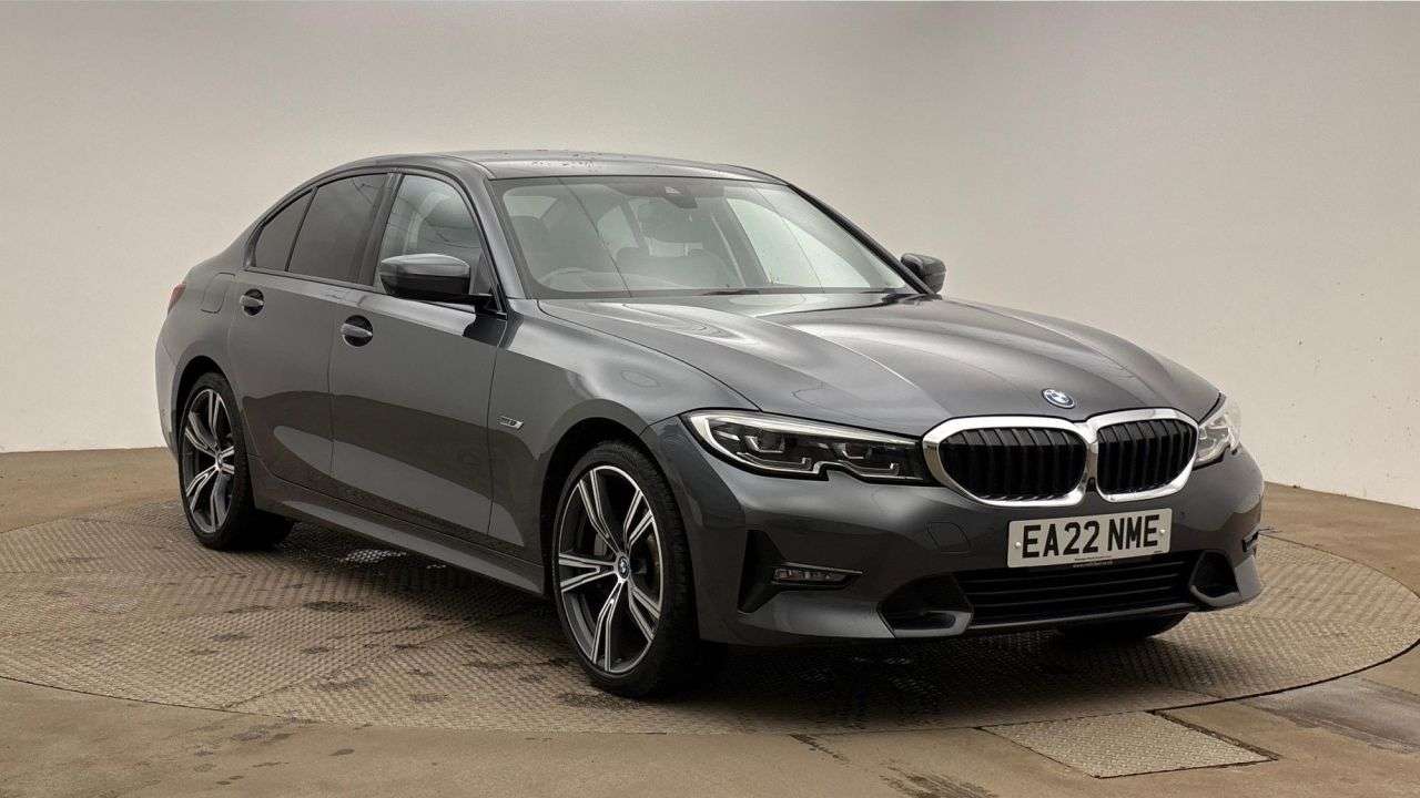 A 2022 BMW 3 SERIES 2.0 330e 12kWh Sport Pro Saloon 4dr Petrol Plug-in Hybrid Auto xDrive Euro A 2022 BMW 3 SERIES 2.0 330e 12kWh Sport Pro Saloon 4dr Petrol Plug-in Hybrid Auto xDrive Euro