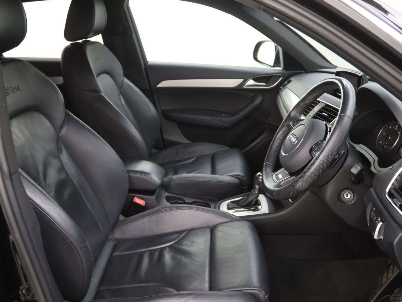 2018 AUDI Q3 2018 AUDI Q3