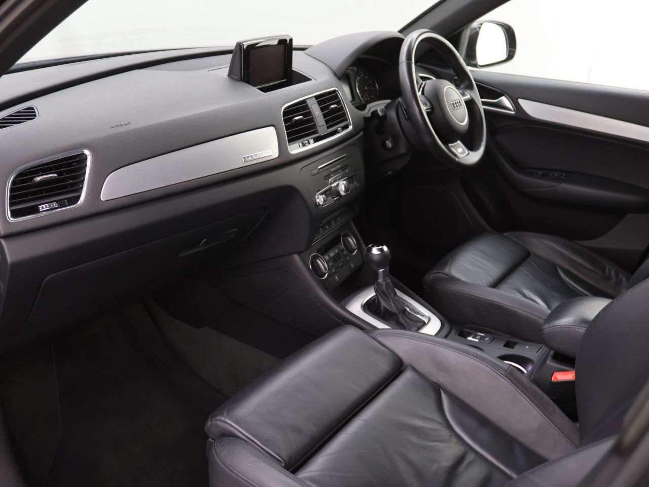2018 AUDI Q3 2018 AUDI Q3
