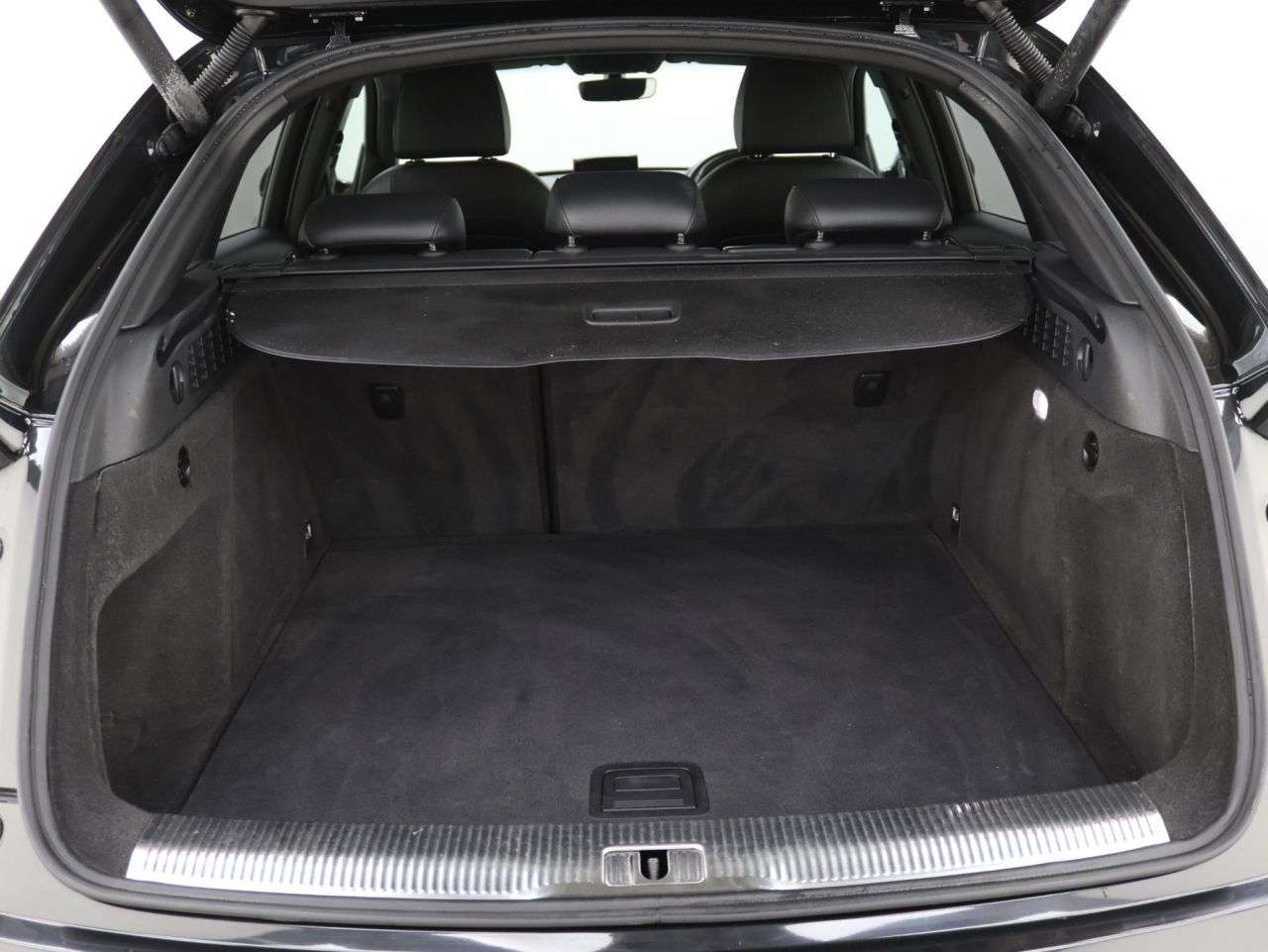 2018 AUDI Q3 2018 AUDI Q3