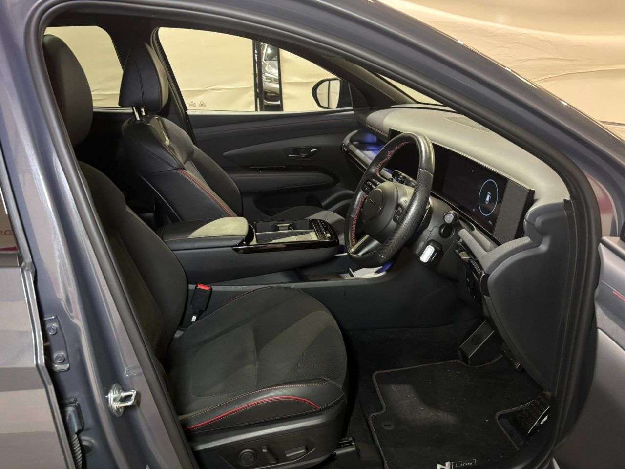 A 2024 HYUNDAI TUCSON 1.6 T-GDi N Line S SUV 5dr Petrol Hybrid Auto Euro 6 (s/s) (215 ps) A 2024 HYUNDAI TUCSON 1.6 T-GDi N Line S SUV 5dr Petrol Hybrid Auto Euro 6 (s/s) (215 ps)