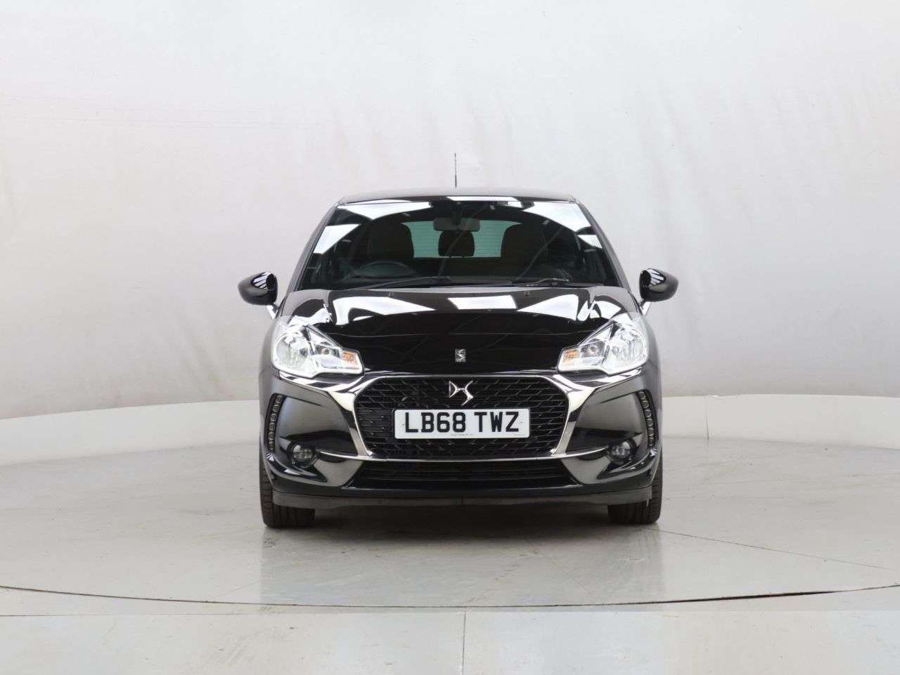 A 2019 DS AUTOMOBILES DS 3 1.2 PureTech GPF Connected Chic Hatchback 3dr Petrol EAT6 Euro 6 (s/s) (110 A 2019 DS AUTOMOBILES DS 3 1.2 PureTech GPF Connected Chic Hatchback 3dr Petrol EAT6 Euro 6 (s/s) (110