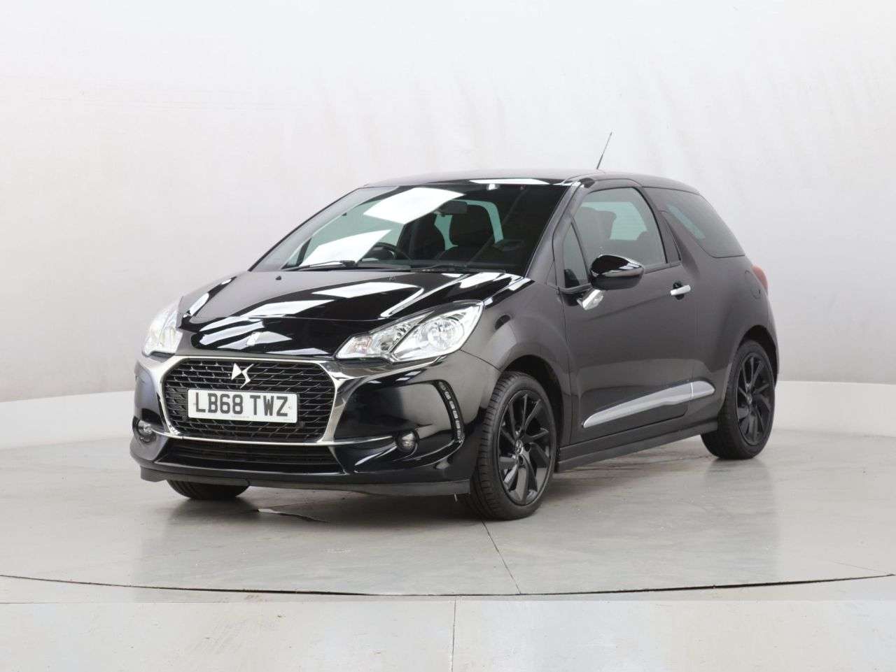 A 2019 DS AUTOMOBILES DS 3 1.2 PureTech GPF Connected Chic Hatchback 3dr Petrol EAT6 Euro 6 (s/s) (110 A 2019 DS AUTOMOBILES DS 3 1.2 PureTech GPF Connected Chic Hatchback 3dr Petrol EAT6 Euro 6 (s/s) (110