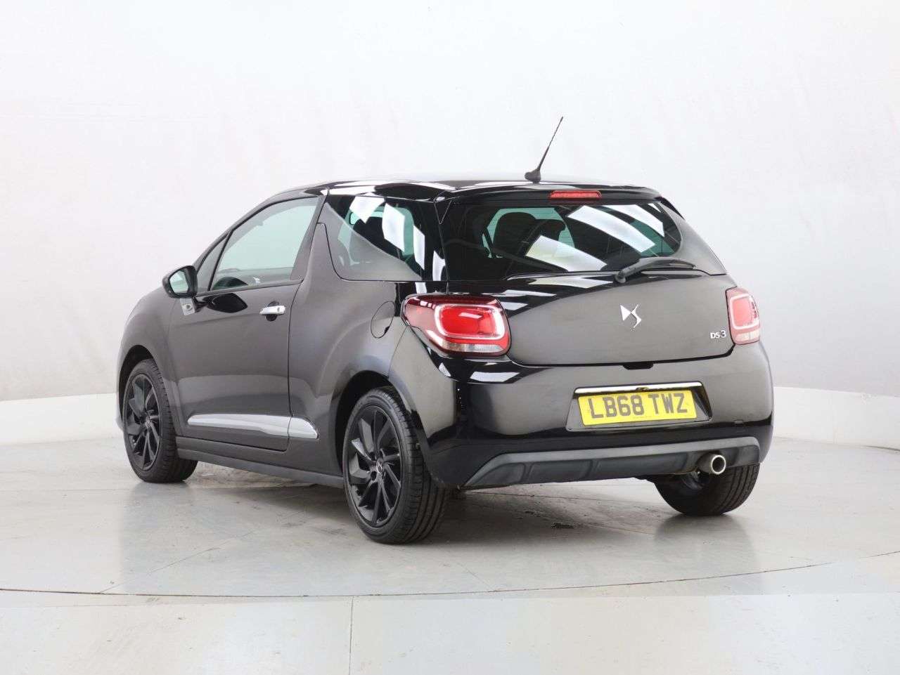 2019 DS AUTOMOBILES DS 3 2019 DS AUTOMOBILES DS 3