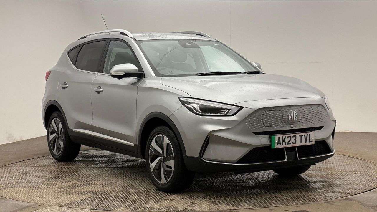 A 2023 MG MG ZS 72.6kWh Trophy Connect Long Range SUV 5dr Electric Auto (156 ps) A 2023 MG MG ZS 72.6kWh Trophy Connect Long Range SUV 5dr Electric Auto (156 ps)