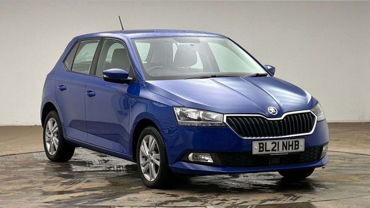 A 2021 SKODA FABIA 1.0 TSI SE Hatchback 5dr Petrol Manual Euro 6 (s/s) (95 ps) A 2021 SKODA FABIA 1.0 TSI SE Hatchback 5dr Petrol Manual Euro 6 (s/s) (95 ps)