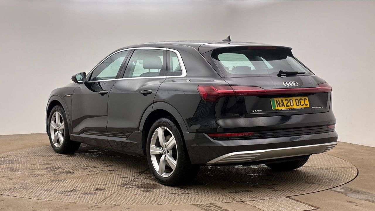A 2020 AUDI E-TRON QUATTRO TECHNIK A 2020 AUDI E-TRON QUATTRO TECHNIK