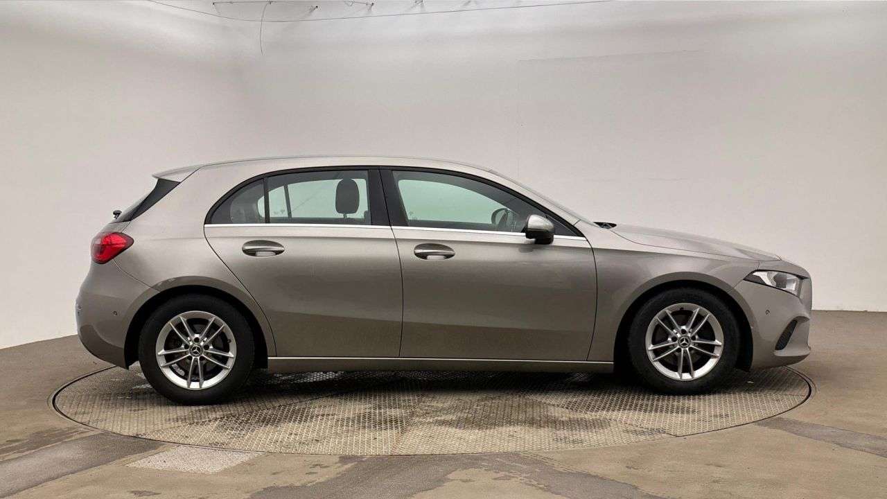 A 2019 MERCEDES-BENZ A CLASS 1.3 A180 SE (Executive) Hatchback 5dr Petrol 7G-DCT Euro 6 (s/s) (136 ps) A 2019 MERCEDES-BENZ A CLASS 1.3 A180 SE (Executive) Hatchback 5dr Petrol 7G-DCT Euro 6 (s/s) (136 ps)