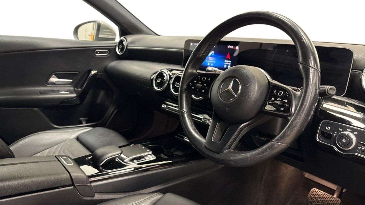 2019 MERCEDES-BENZ A CLASS 2019 MERCEDES-BENZ A CLASS