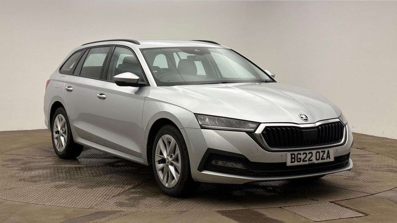 A 2022 SKODA OCTAVIA 1.4 TSI iV 13kWh SE Technology Estate 5dr Petrol Plug-in Hybrid DSG Euro 6 A 2022 SKODA OCTAVIA 1.4 TSI iV 13kWh SE Technology Estate 5dr Petrol Plug-in Hybrid DSG Euro 6