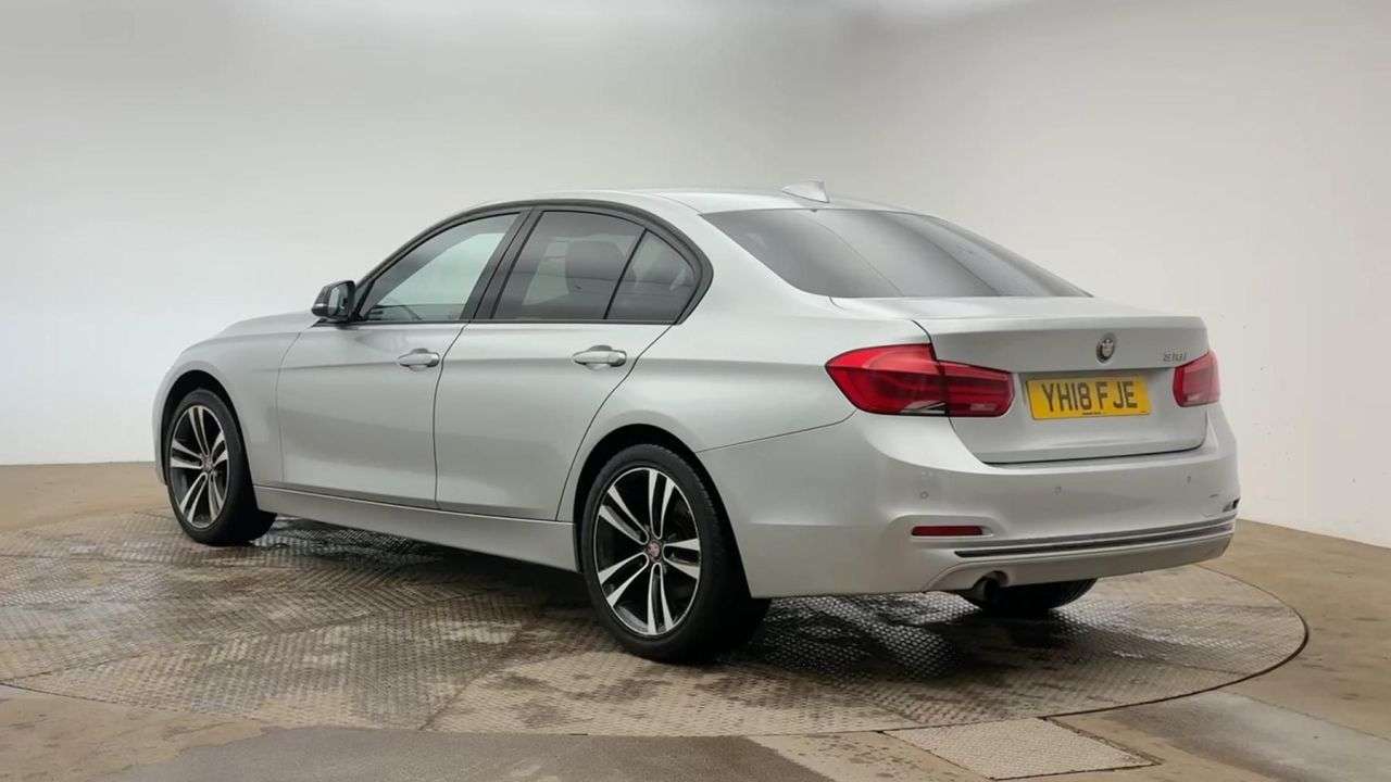 A 2018 BMW 3 SERIES 1.5 318i Sport Saloon 4dr Petrol Manual Euro 6 (s/s) (136 ps) A 2018 BMW 3 SERIES 1.5 318i Sport Saloon 4dr Petrol Manual Euro 6 (s/s) (136 ps)