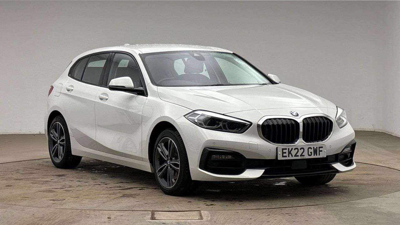 A 2022 BMW 1 SERIES 1.5 118i Sport (LCP) Hatchback 5dr Petrol Manual Euro 6 (s/s) (136 ps) A 2022 BMW 1 SERIES 1.5 118i Sport (LCP) Hatchback 5dr Petrol Manual Euro 6 (s/s) (136 ps)