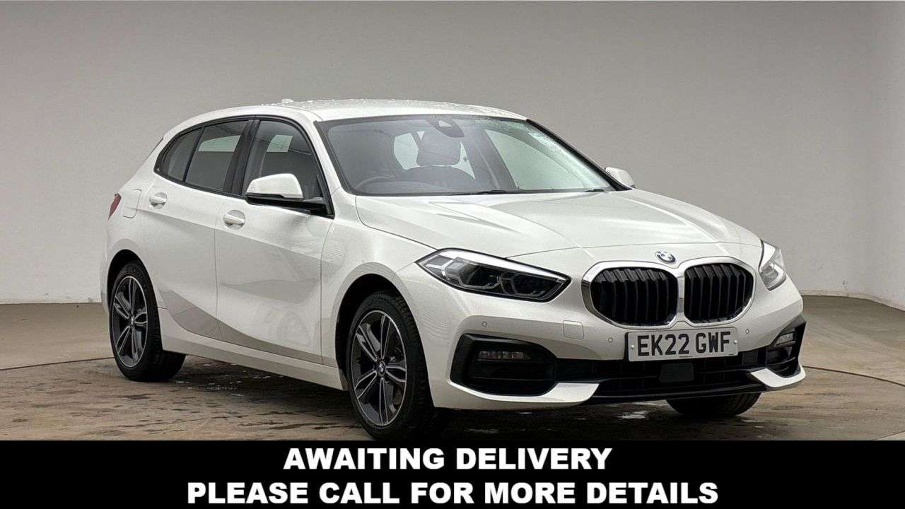 A 2022 BMW 1 SERIES 1.5 118i Sport (LCP) Hatchback 5dr Petrol Manual Euro 6 (s/s) (136 ps) A 2022 BMW 1 SERIES 1.5 118i Sport (LCP) Hatchback 5dr Petrol Manual Euro 6 (s/s) (136 ps)