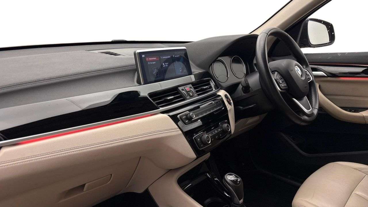 A 2019 BMW X1 1.5 18i xLine SUV 5dr Petrol Manual sDrive Euro 6 (s/s) (140 ps) A 2019 BMW X1 1.5 18i xLine SUV 5dr Petrol Manual sDrive Euro 6 (s/s) (140 ps)
