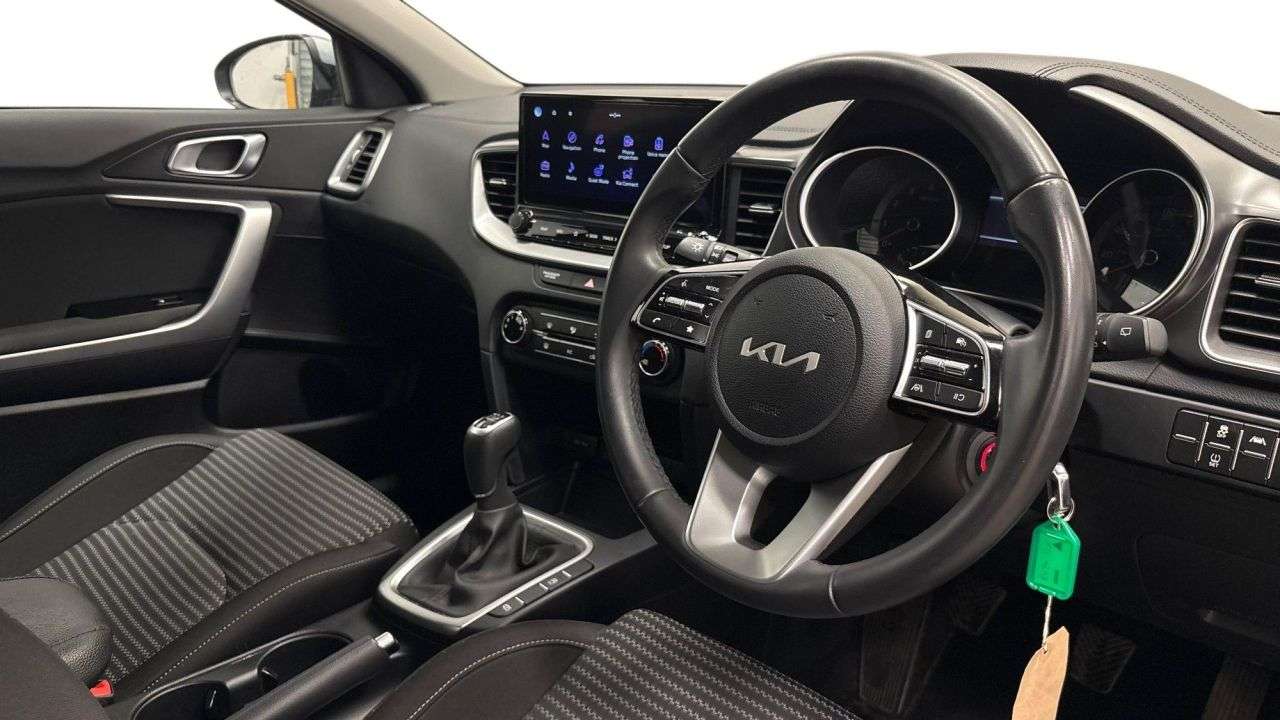 A 2024 KIA XCEED 1.5 T-GDi 2 SUV 5dr Petrol Manual Euro 6 (s/s) (138 bhp) A 2024 KIA XCEED 1.5 T-GDi 2 SUV 5dr Petrol Manual Euro 6 (s/s) (138 bhp)