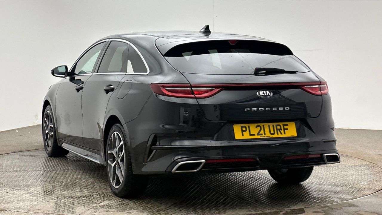 A 2021 KIA PROCEED 1.5 T-GDi GT-Line Shooting Brake 5dr Petrol Manual Euro 6 (s/s) (158 bhp) A 2021 KIA PROCEED 1.5 T-GDi GT-Line Shooting Brake 5dr Petrol Manual Euro 6 (s/s) (158 bhp)