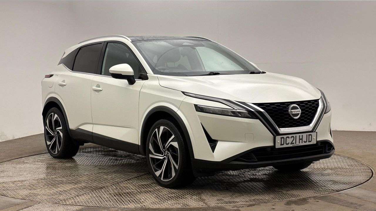 A 2021 NISSAN QASHQAI 1.3 DIG-T MHEV Tekna+ SUV 5dr Petrol Hybrid XTRON Euro 6 (s/s) (158 ps) A 2021 NISSAN QASHQAI 1.3 DIG-T MHEV Tekna+ SUV 5dr Petrol Hybrid XTRON Euro 6 (s/s) (158 ps)