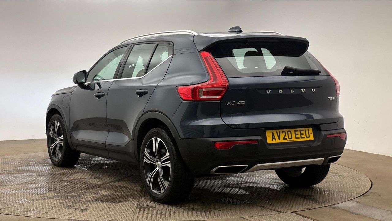 A 2020 VOLVO XC40 1.5h T5 Twin Engine Recharge 10.7kWh Inscription SUV 5dr Petrol Plug-in Hyb A 2020 VOLVO XC40 1.5h T5 Twin Engine Recharge 10.7kWh Inscription SUV 5dr Petrol Plug-in Hyb