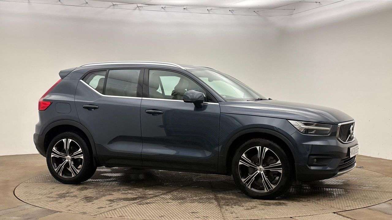 A 2020 VOLVO XC40 1.5h T5 Twin Engine Recharge 10.7kWh Inscription SUV 5dr Petrol Plug-in Hyb A 2020 VOLVO XC40 1.5h T5 Twin Engine Recharge 10.7kWh Inscription SUV 5dr Petrol Plug-in Hyb