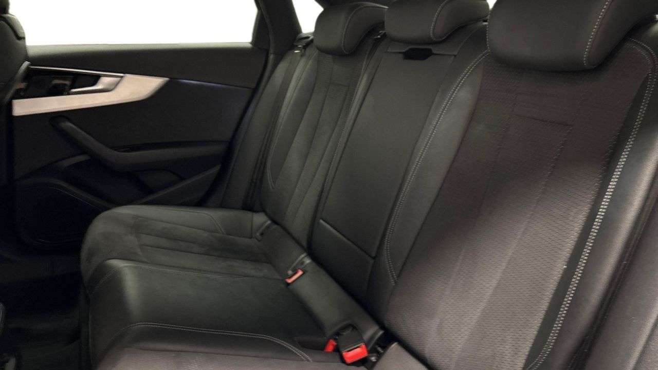2022 AUDI A4 2022 AUDI A4