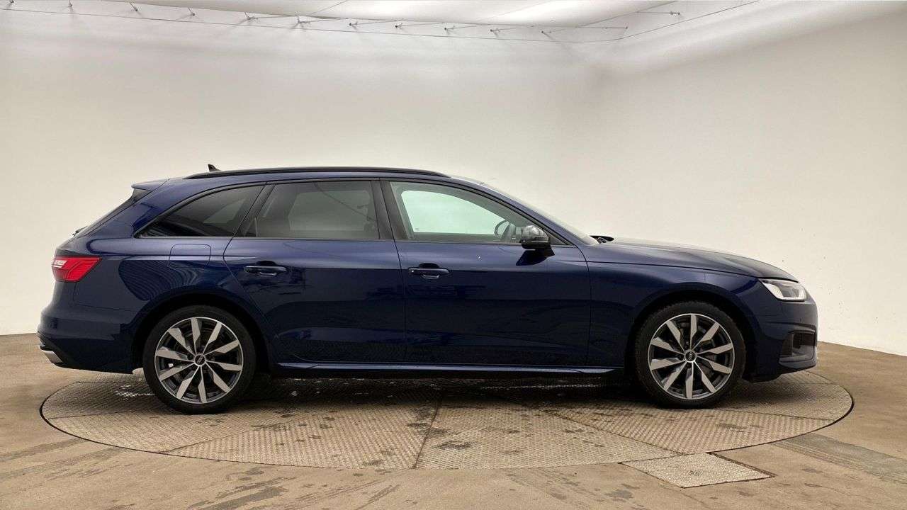 A 2023 AUDI A4 AVANT 2.0 TFSI 35 Sport Edition Estate 5dr Petrol S Tronic Euro 6 (s/s) (150 ps) A 2023 AUDI A4 AVANT 2.0 TFSI 35 Sport Edition Estate 5dr Petrol S Tronic Euro 6 (s/s) (150 ps)
