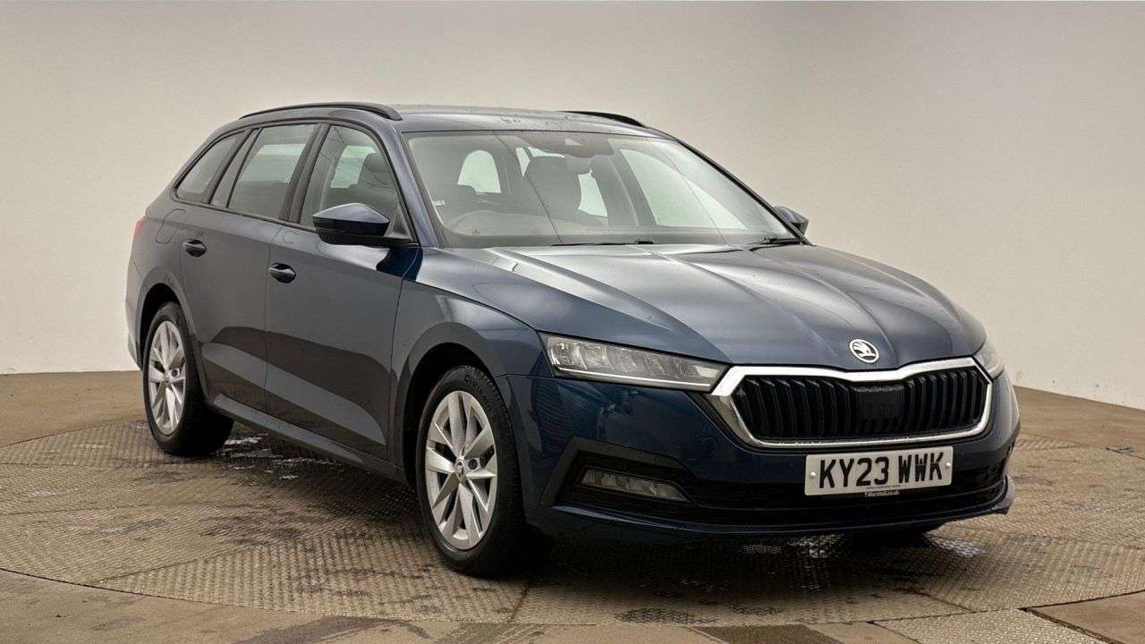 A 2023 SKODA OCTAVIA 1.4 TSI iV 13kWh SE Technology Estate 5dr Petrol Plug-in Hybrid DSG Euro 6 A 2023 SKODA OCTAVIA 1.4 TSI iV 13kWh SE Technology Estate 5dr Petrol Plug-in Hybrid DSG Euro 6
