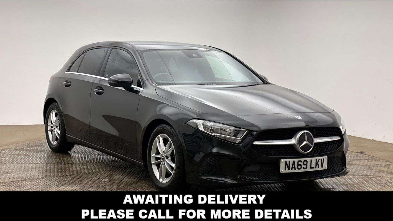 A 2019 MERCEDES-BENZ A CLASS 1.3 A180 SE Hatchback 5dr Petrol Manual Euro 6 (s/s) (136 ps) A 2019 MERCEDES-BENZ A CLASS 1.3 A180 SE Hatchback 5dr Petrol Manual Euro 6 (s/s) (136 ps)