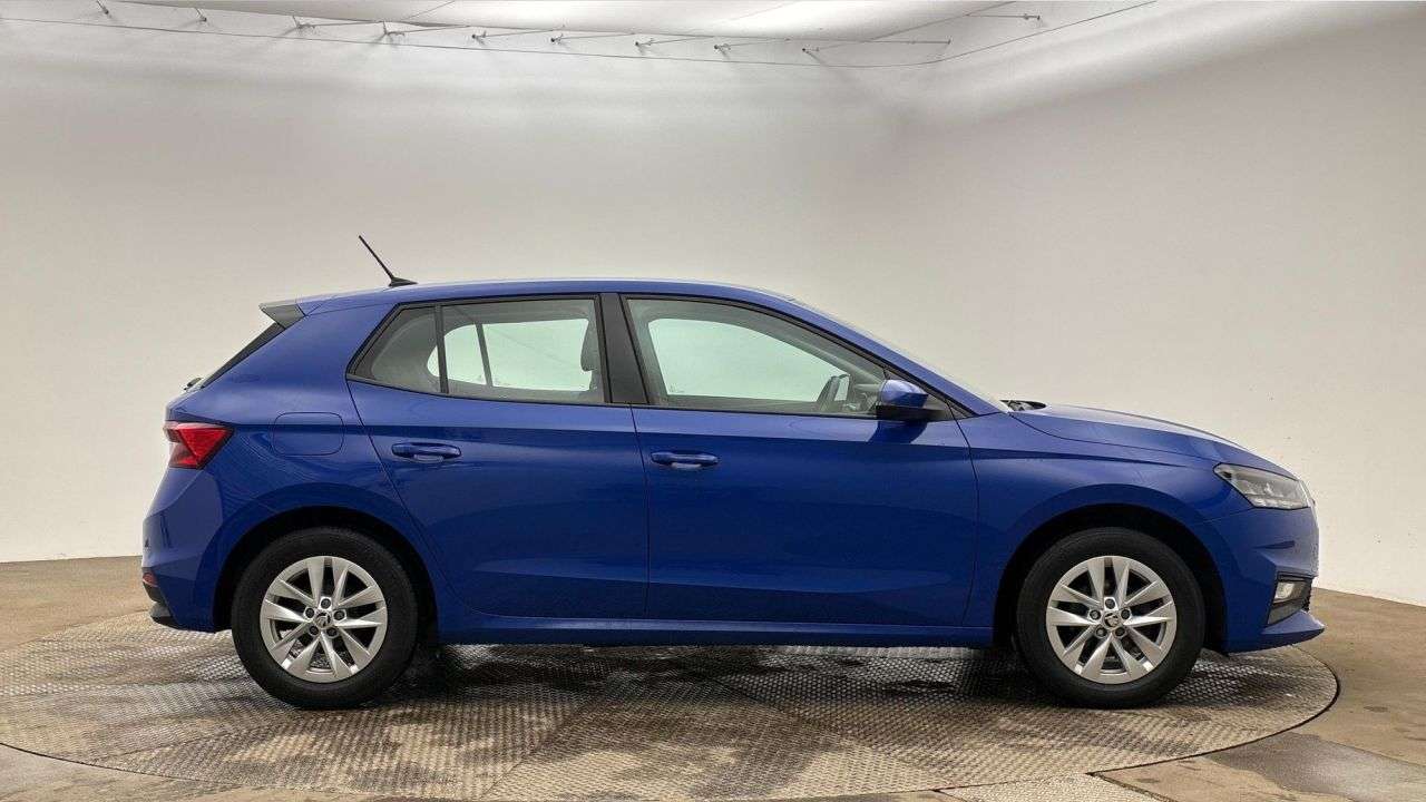 A 2023 SKODA FABIA 1.0 MPI SE Comfort Hatchback 5dr Petrol Manual Euro 6 (s/s) (80 ps) A 2023 SKODA FABIA 1.0 MPI SE Comfort Hatchback 5dr Petrol Manual Euro 6 (s/s) (80 ps)