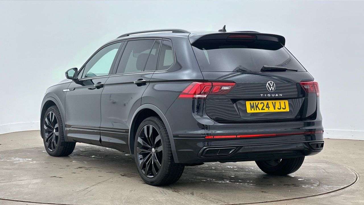 A 2024 VOLKSWAGEN TIGUAN 1.5 TSI Black Edition SUV 5dr Petrol DSG Euro 6 (s/s) (150 ps) A 2024 VOLKSWAGEN TIGUAN 1.5 TSI Black Edition SUV 5dr Petrol DSG Euro 6 (s/s) (150 ps)
