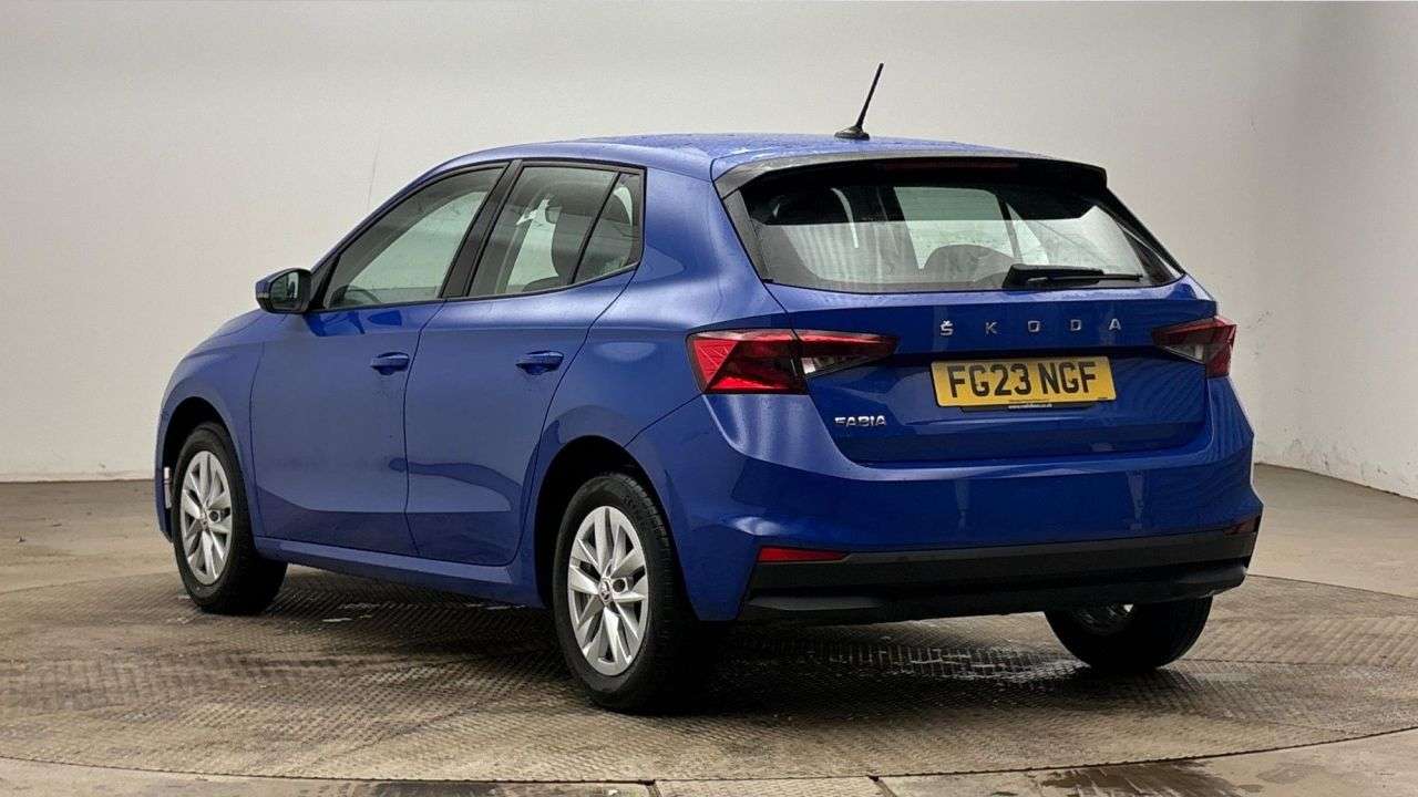 A 2023 SKODA FABIA 1.0 MPI SE Comfort Hatchback 5dr Petrol Manual Euro 6 (s/s) (80 ps) A 2023 SKODA FABIA 1.0 MPI SE Comfort Hatchback 5dr Petrol Manual Euro 6 (s/s) (80 ps)