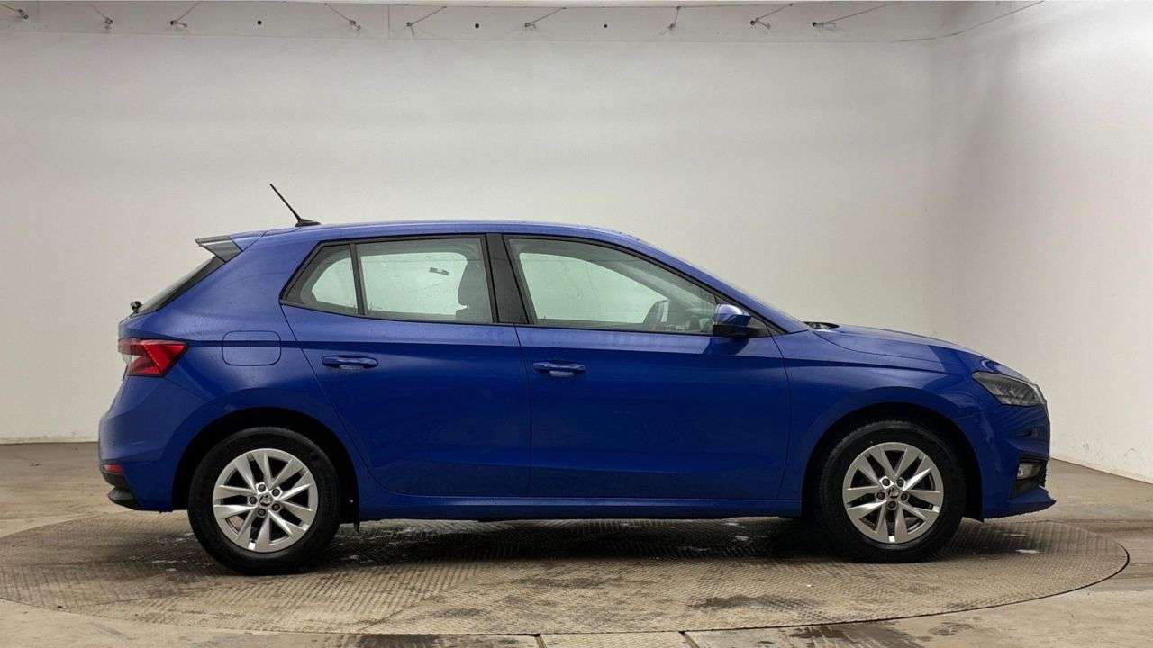A 2023 SKODA FABIA 1.0 MPI SE Comfort Hatchback 5dr Petrol Manual Euro 6 (s/s) (80 ps) A 2023 SKODA FABIA 1.0 MPI SE Comfort Hatchback 5dr Petrol Manual Euro 6 (s/s) (80 ps)