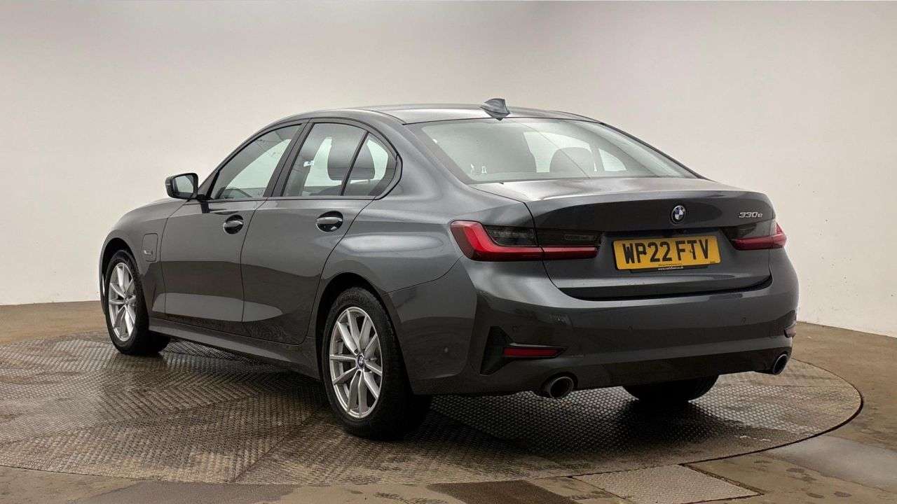 A 2022 BMW 3 SERIES 2.0 330e 12kWh SE Pro Saloon 4dr Petrol Plug-in Hybrid Auto Euro 6 (s/s) (2 A 2022 BMW 3 SERIES 2.0 330e 12kWh SE Pro Saloon 4dr Petrol Plug-in Hybrid Auto Euro 6 (s/s) (2