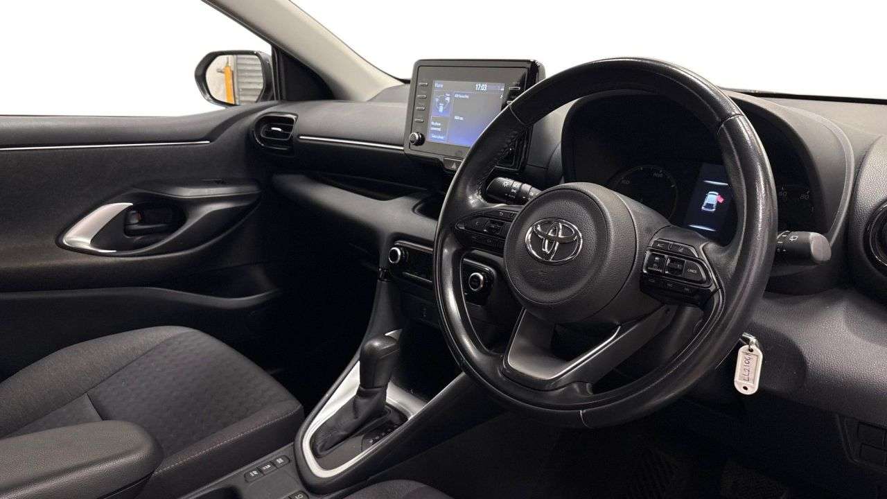 2021 TOYOTA YARIS 2021 TOYOTA YARIS