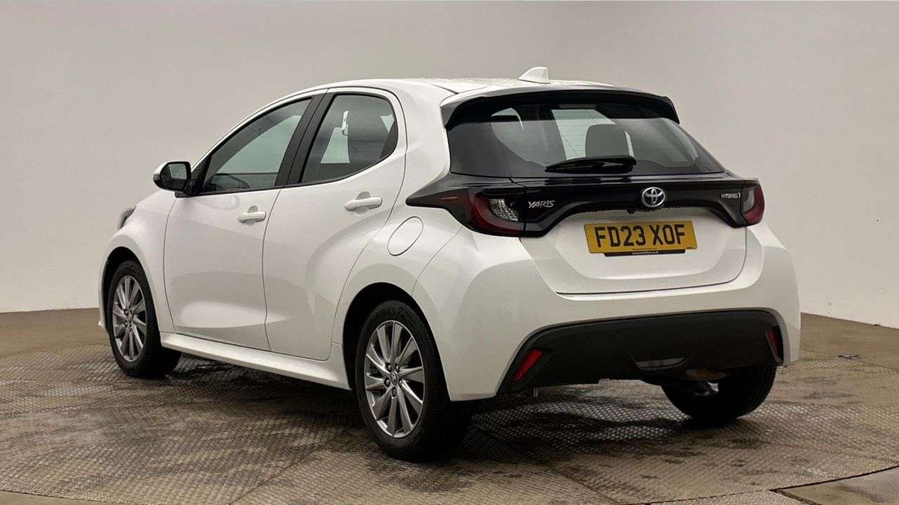 A 2023 TOYOTA YARIS 1.5 VVT-h Icon Hatchback 5dr Petrol Hybrid E-CVT Euro 6 (s/s) (116 ps) A 2023 TOYOTA YARIS 1.5 VVT-h Icon Hatchback 5dr Petrol Hybrid E-CVT Euro 6 (s/s) (116 ps)