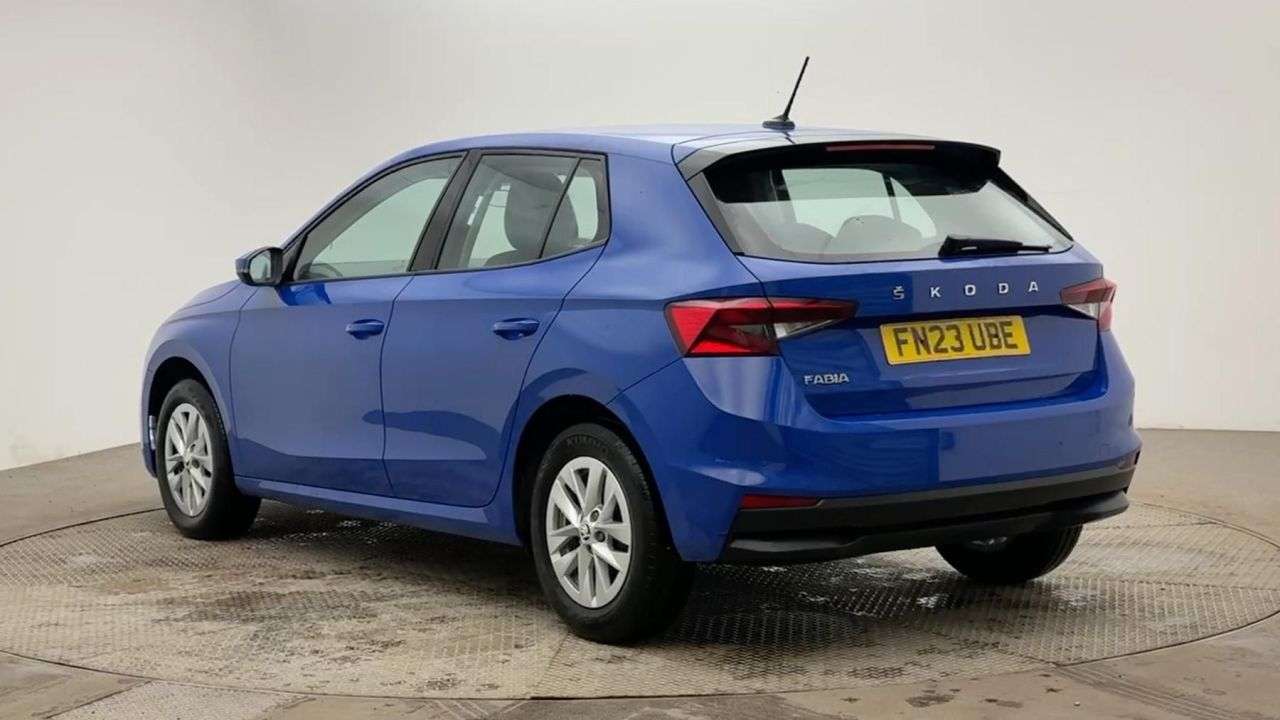 A 2023 SKODA FABIA 1.0 TSI SE Comfort Hatchback 5dr Petrol DSG Euro 6 (s/s) (110 ps) A 2023 SKODA FABIA 1.0 TSI SE Comfort Hatchback 5dr Petrol DSG Euro 6 (s/s) (110 ps)