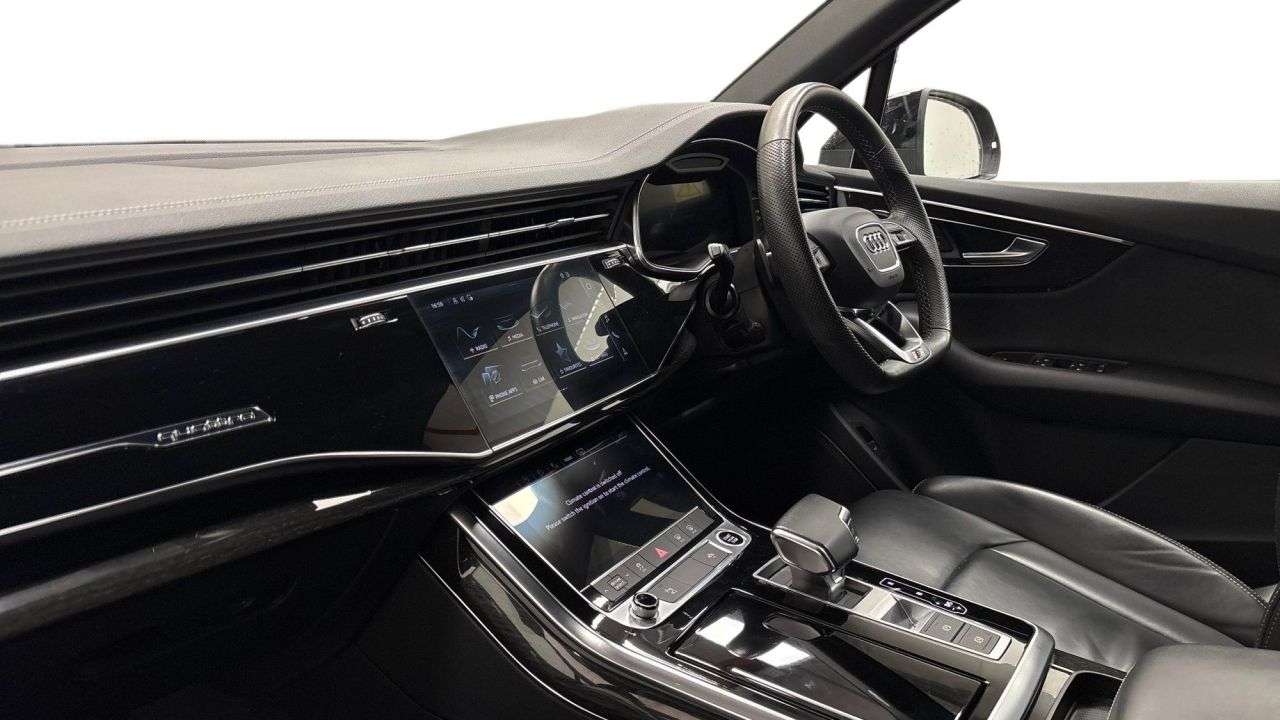 2022 AUDI Q7 2022 AUDI Q7