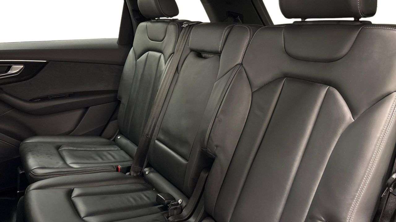 2022 AUDI Q7 2022 AUDI Q7