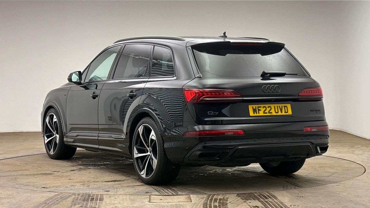 A 2022 AUDI Q7 3.0 TFSI V6 55 Black Edition SUV 5dr Petrol Tiptronic quattro Euro 6 (s/s) A 2022 AUDI Q7 3.0 TFSI V6 55 Black Edition SUV 5dr Petrol Tiptronic quattro Euro 6 (s/s)