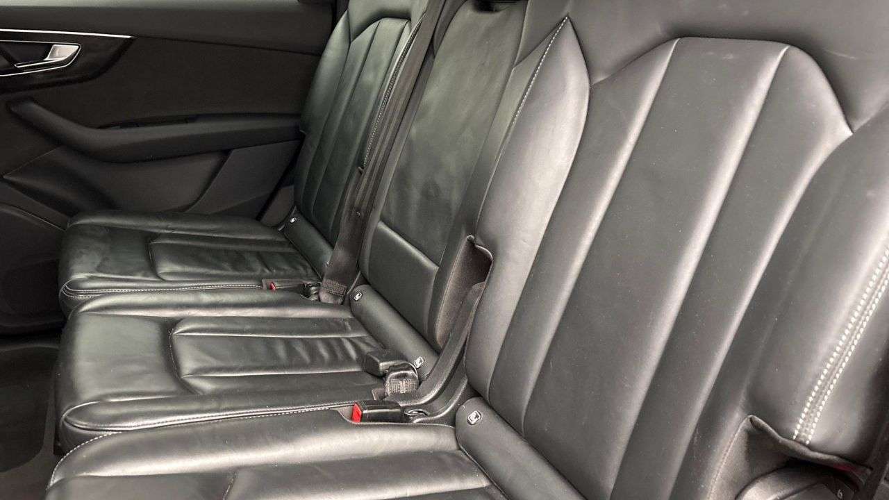 2022 AUDI Q7 2022 AUDI Q7