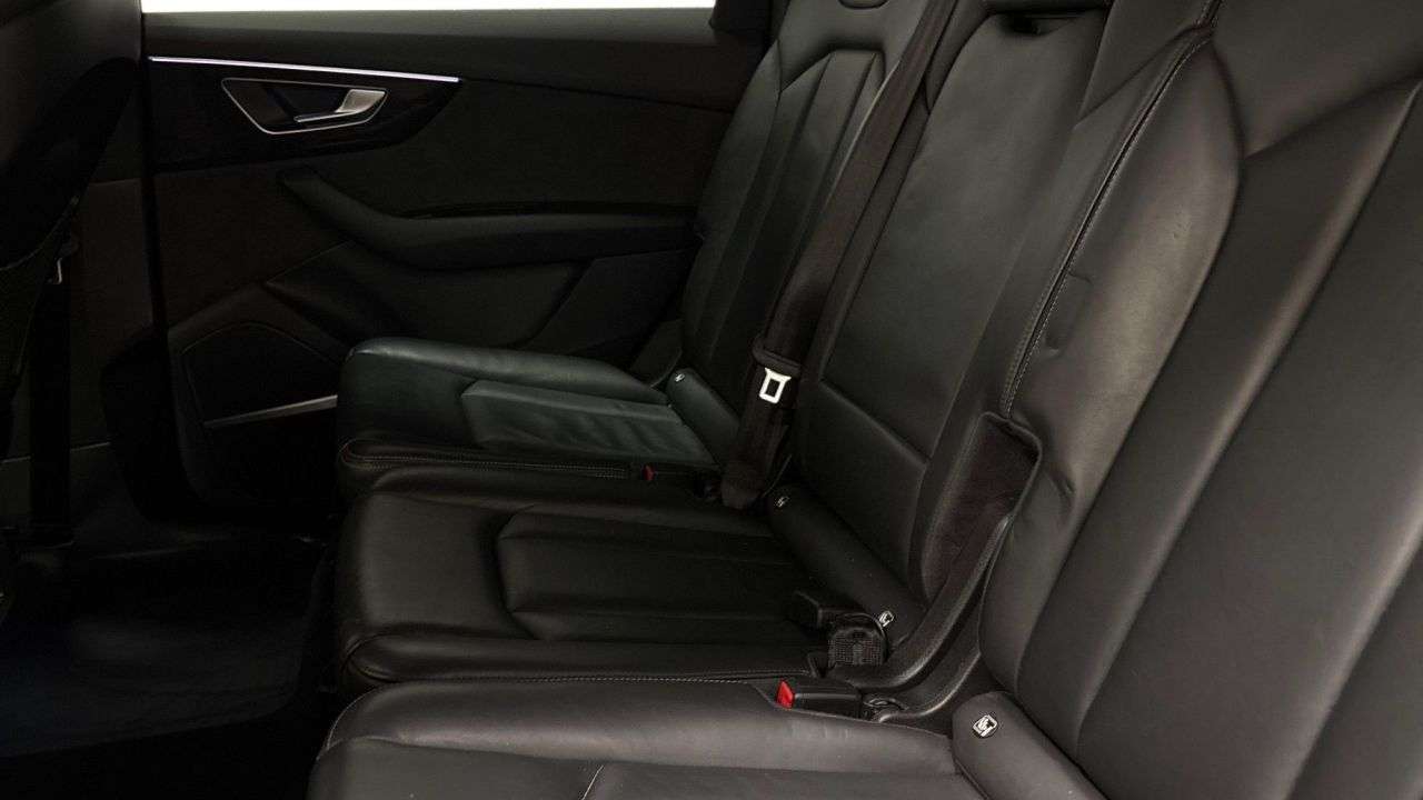 2022 AUDI Q7 2022 AUDI Q7
