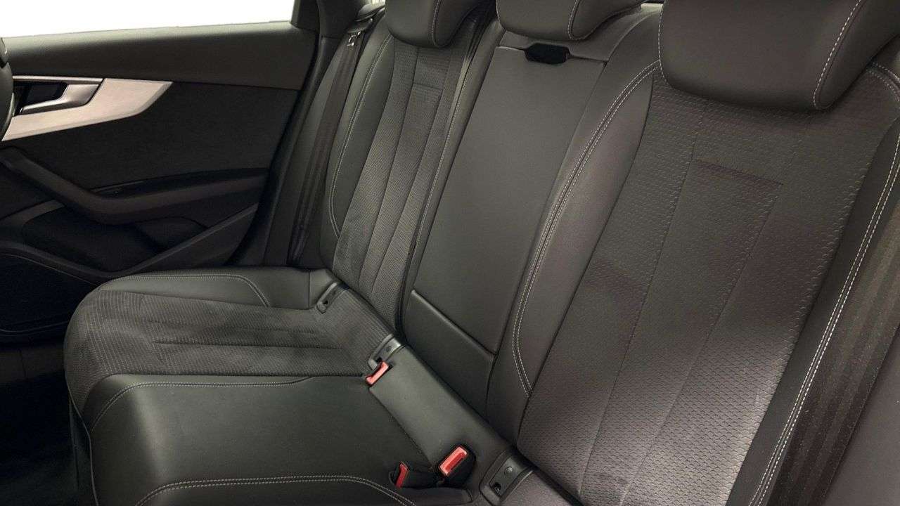 2022 AUDI A4 2022 AUDI A4