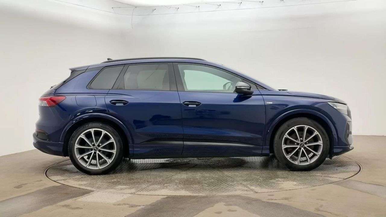 A 2023 AUDI Q4 E-TRON 40 Edition 1 SUV 5dr Electric Auto 82kWh (204 ps) A 2023 AUDI Q4 E-TRON 40 Edition 1 SUV 5dr Electric Auto 82kWh (204 ps)