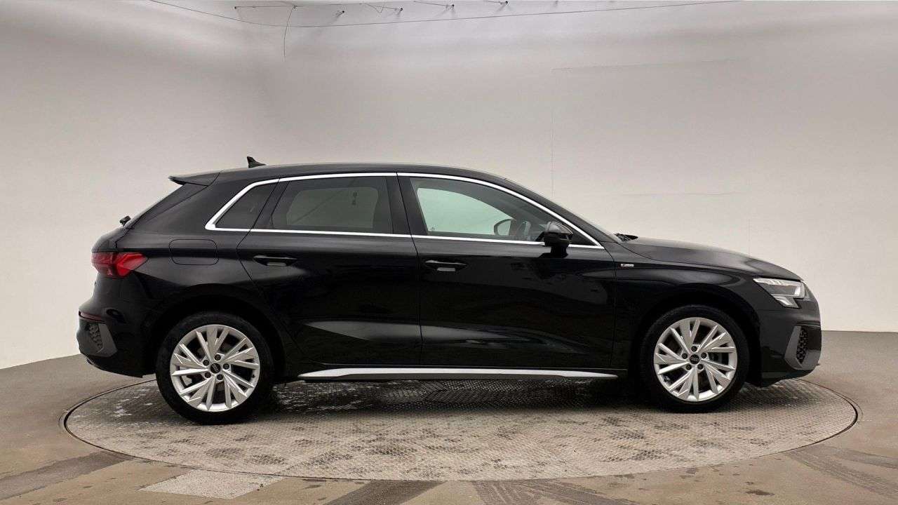 A 2023 AUDI A3 1.4 TFSIe 40 S line Sportback 5dr Petrol Plug-in Hybrid S Tronic Euro 6 (s/ A 2023 AUDI A3 1.4 TFSIe 40 S line Sportback 5dr Petrol Plug-in Hybrid S Tronic Euro 6 (s/