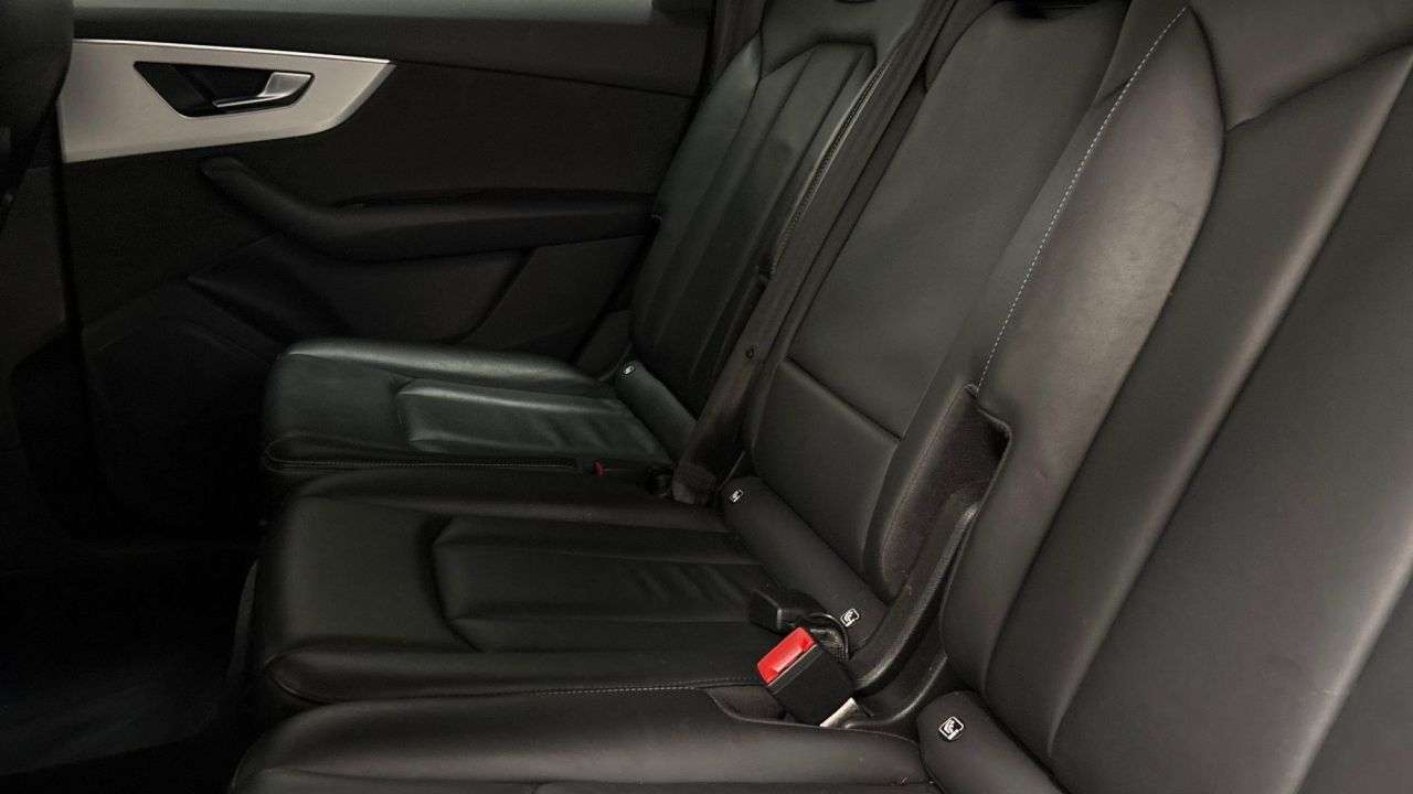 2022 AUDI Q7 2022 AUDI Q7