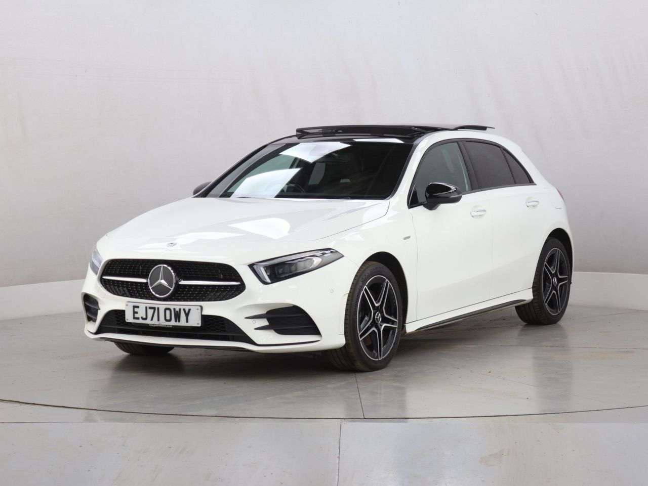 A 2021 MERCEDES-BENZ A CLASS 1.3 A250e 15.6kWh AMG Line Edition (Premium Plus) Hatchback 5dr Petrol Plug A 2021 MERCEDES-BENZ A CLASS 1.3 A250e 15.6kWh AMG Line Edition (Premium Plus) Hatchback 5dr Petrol Plug