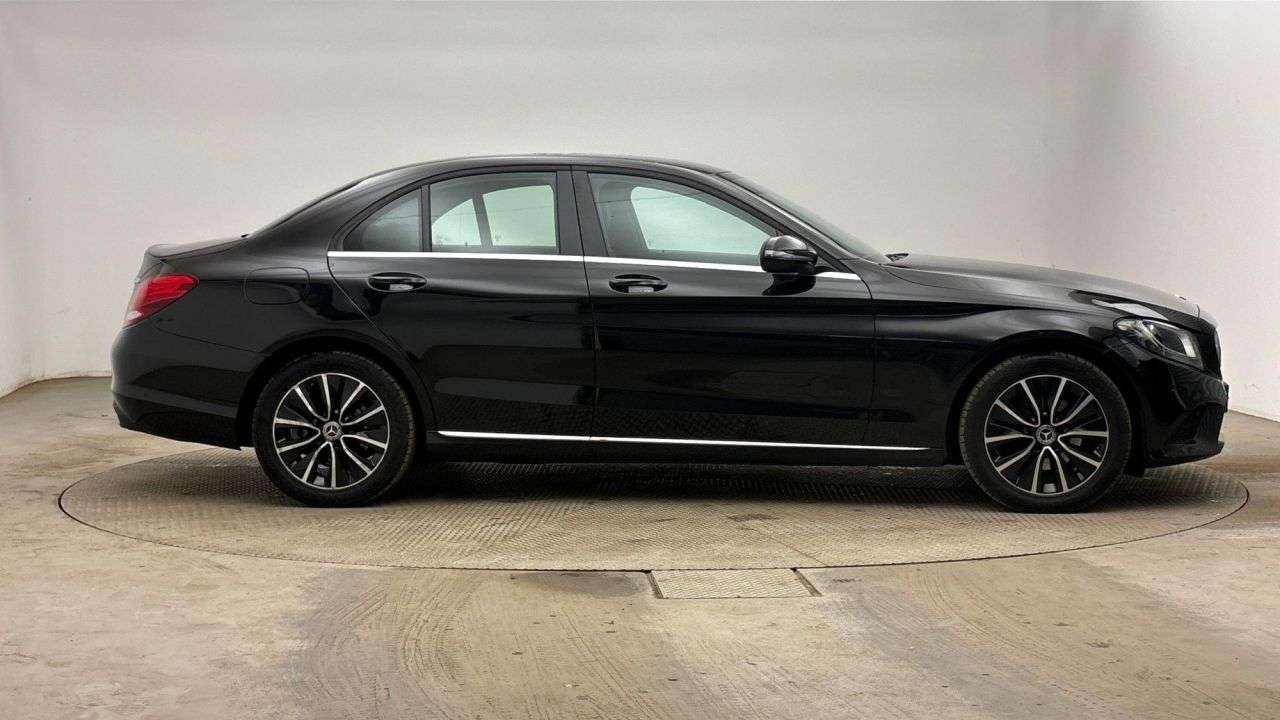 A 2018 MERCEDES-BENZ C CLASS 1.5 C200 MHEV EQ Boost SE Saloon 4dr Petrol G-Tronic+ Euro 6 (s/s) (198 ps) A 2018 MERCEDES-BENZ C CLASS 1.5 C200 MHEV EQ Boost SE Saloon 4dr Petrol G-Tronic+ Euro 6 (s/s) (198 ps)